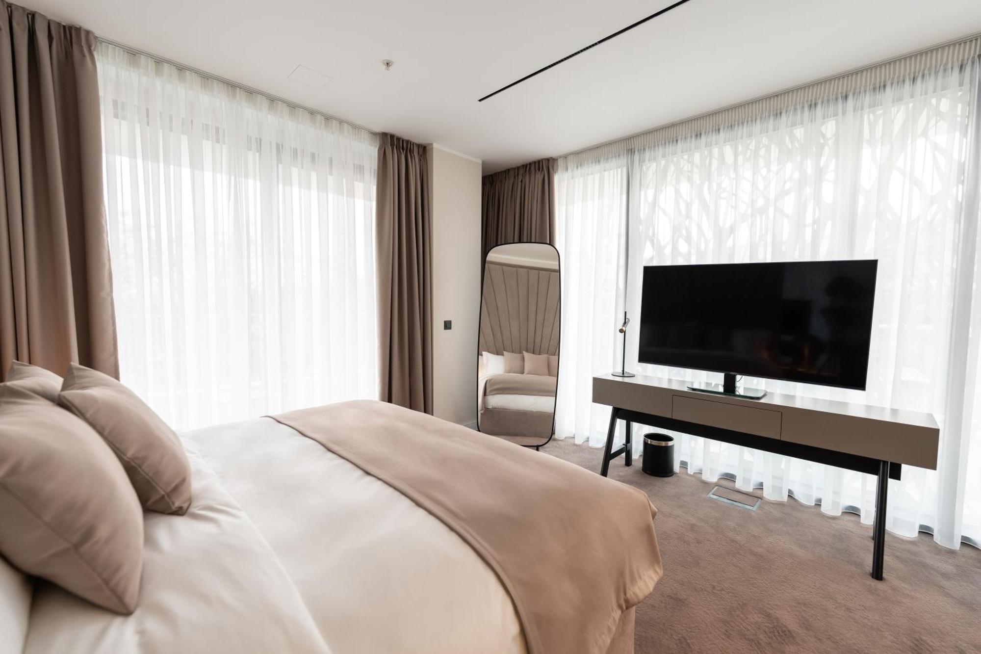 New Belgrade Premium Hotel Ngoại thất bức ảnh