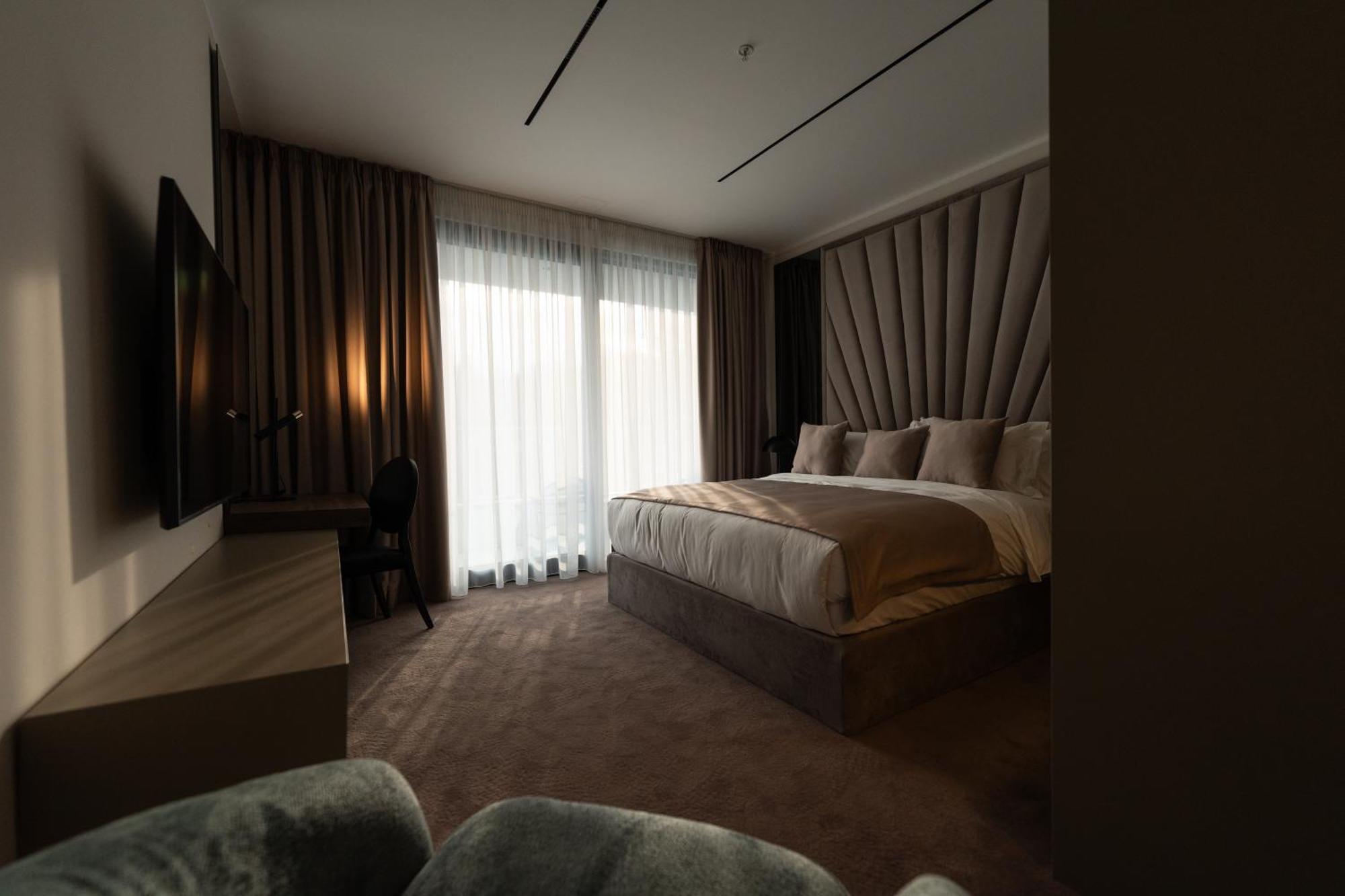 New Belgrade Premium Hotel Ngoại thất bức ảnh