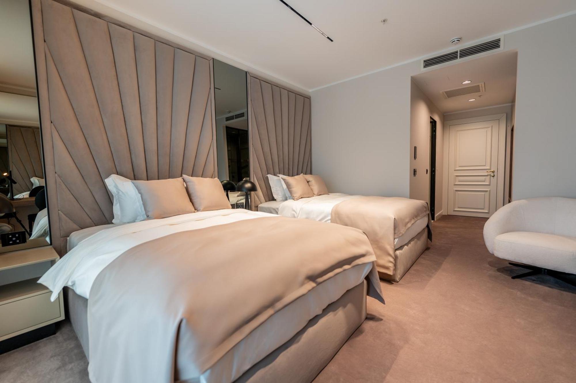 New Belgrade Premium Hotel Ngoại thất bức ảnh