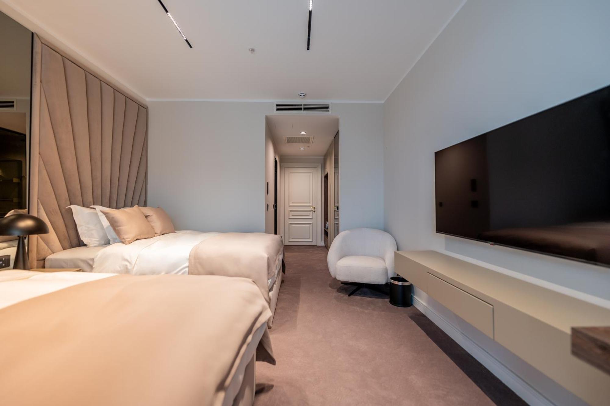 New Belgrade Premium Hotel Ngoại thất bức ảnh