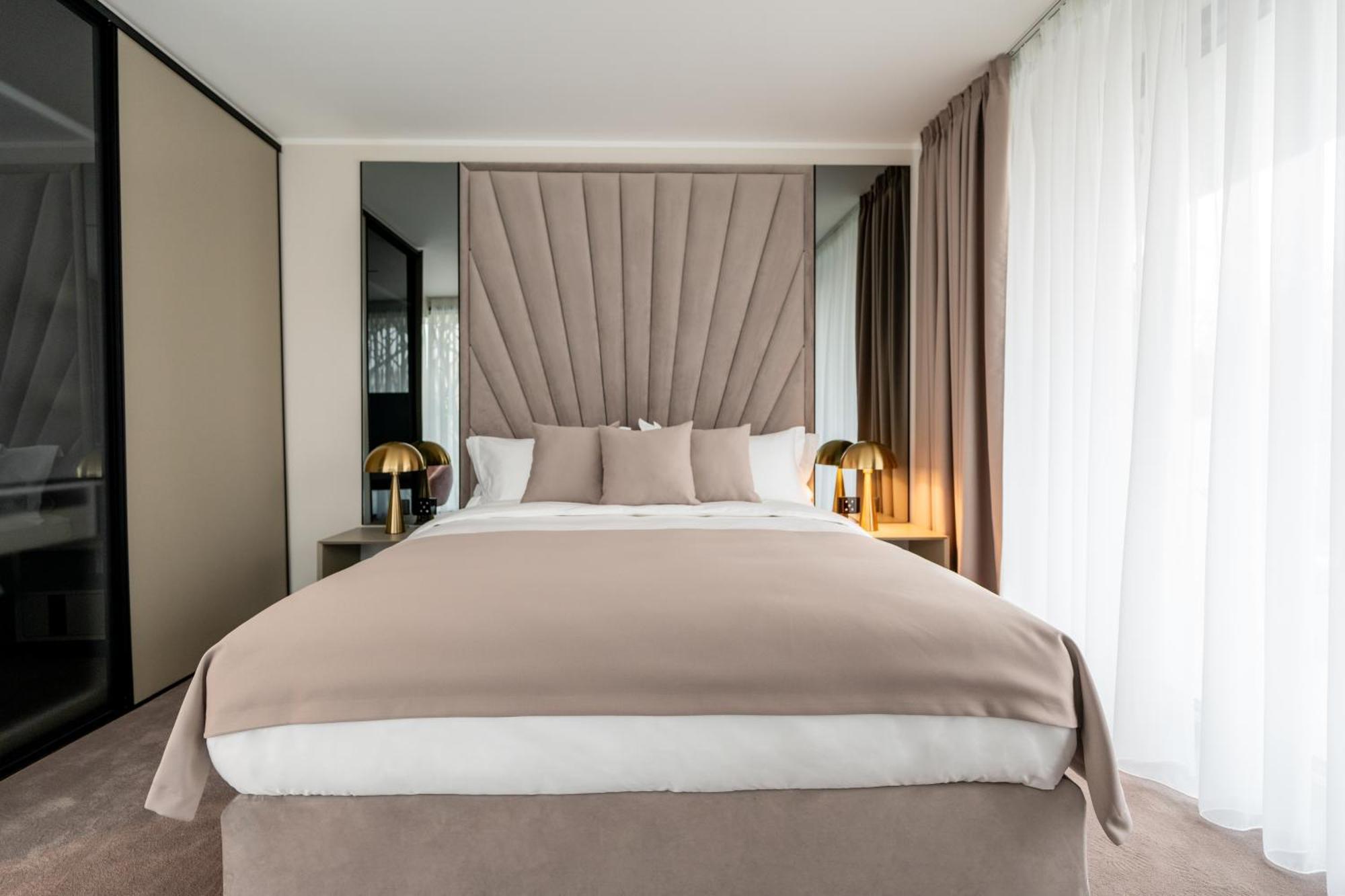 New Belgrade Premium Hotel Ngoại thất bức ảnh