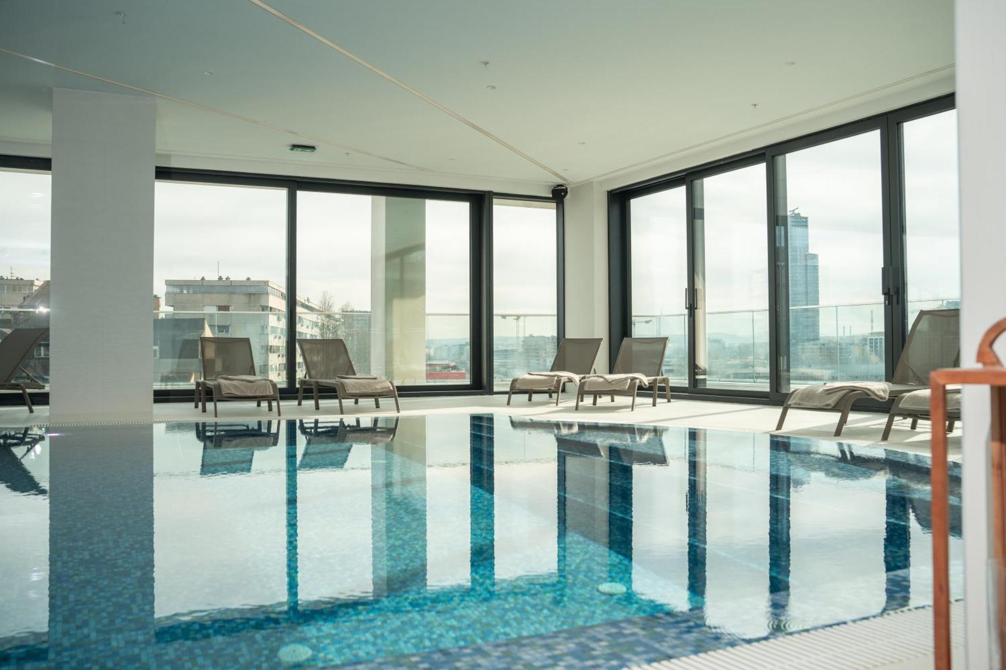 New Belgrade Premium Hotel Ngoại thất bức ảnh